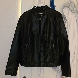 Levi's faux leather jacket (NEW)